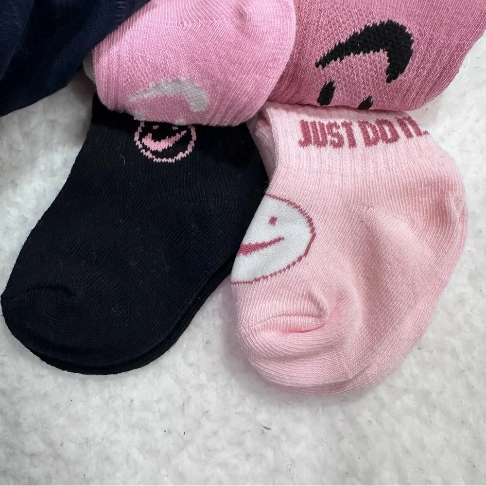 Nike Kids' Smiley Face Ankle Socks